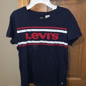 Women’s Levi’s T-shirt